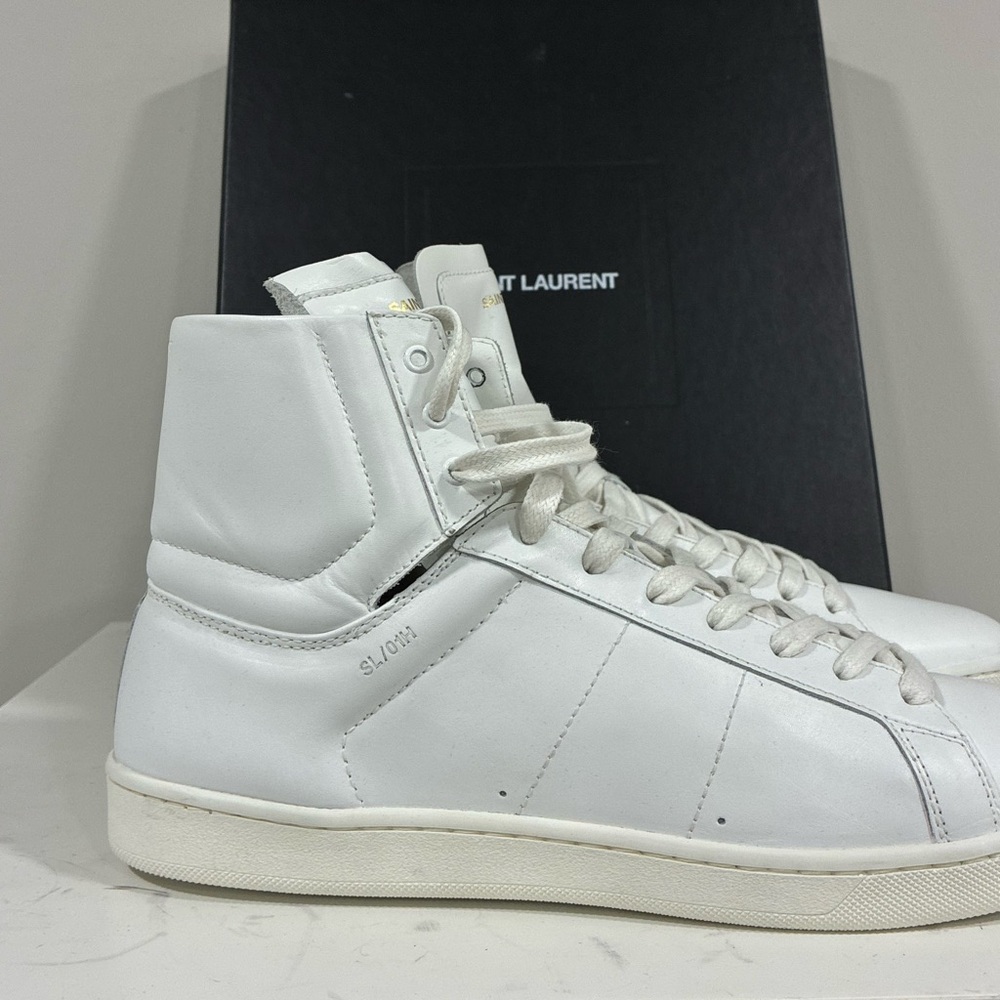 YSL Court Classic SL/01H High Top Sneakers
BRAND NEW Size 41 - Picture 4 of 12